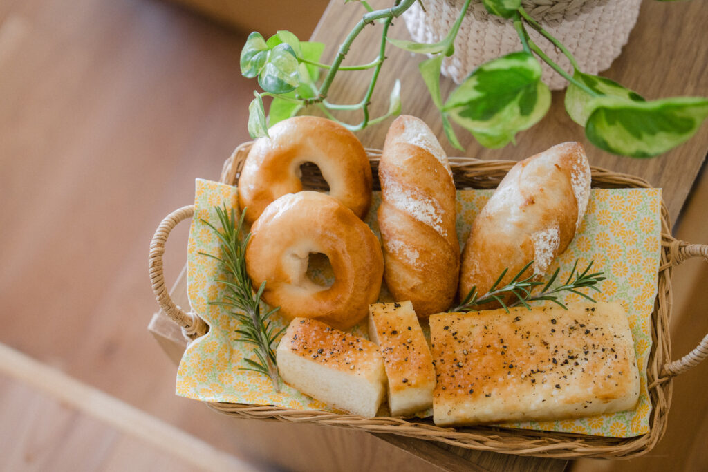 浜松市引佐町の米粉パン教室で焼き上げた米粉パン